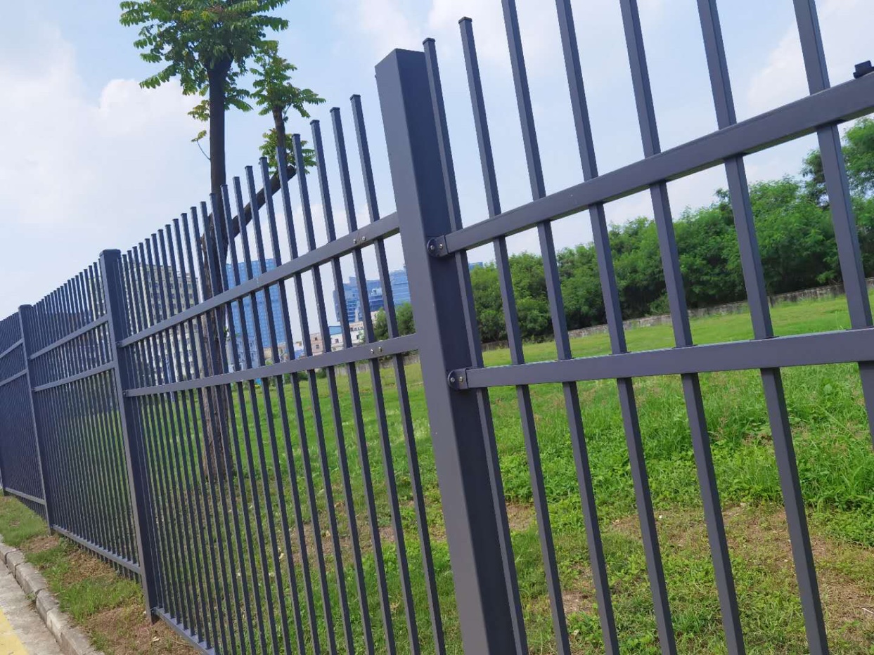 大悲咒水杯雕刻六字大明咒水晶玻璃佛杯,佛杯訂做,佛杯生產(chǎn)廠家